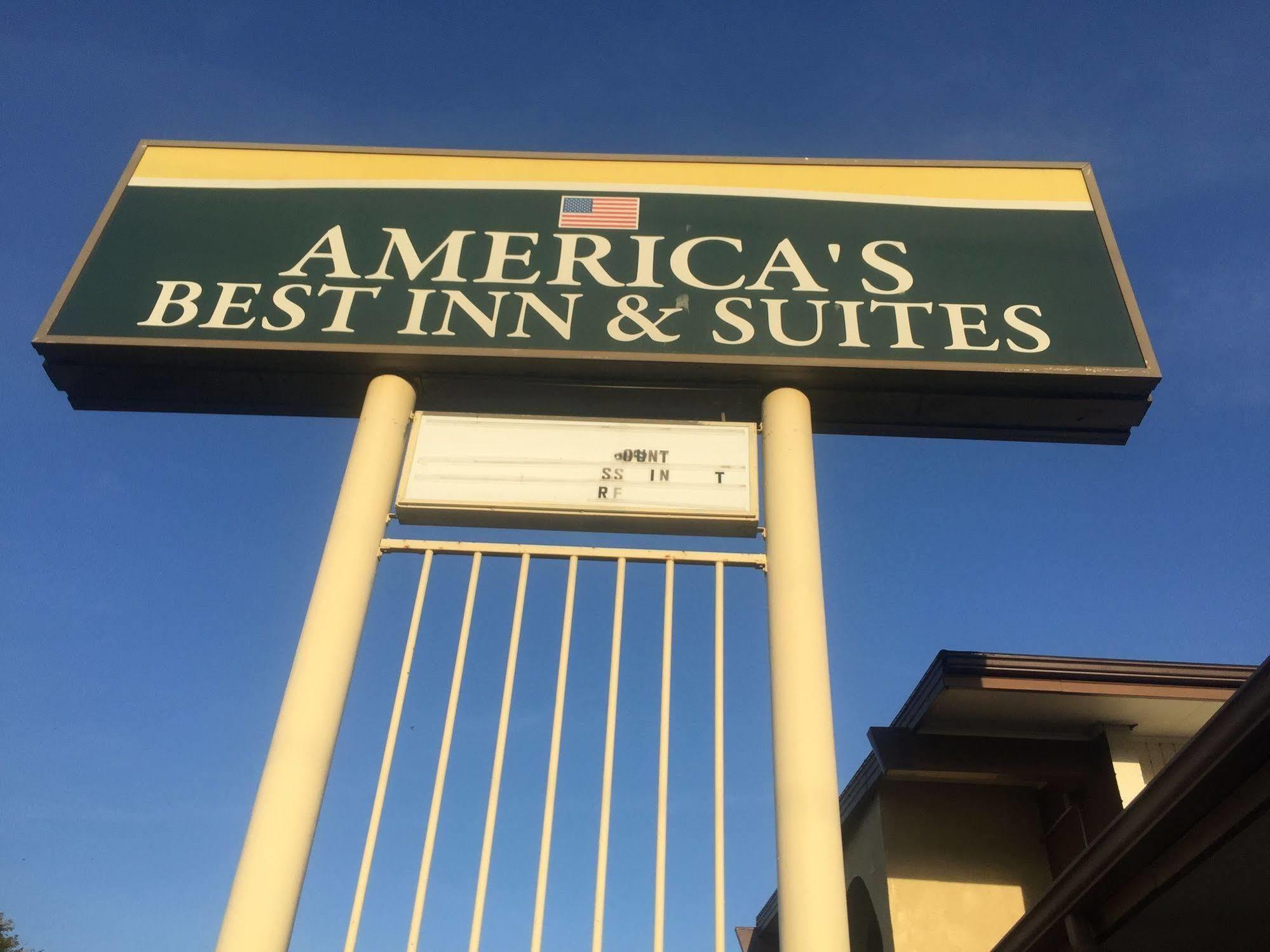 Americas Best Inn & Suites Urbana Экстерьер фото